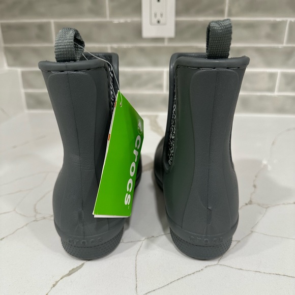 Crocs Freesail Chelsea waterproof boots. Girl Size 4. Color gray. Brand New. - Picture 5 of 12